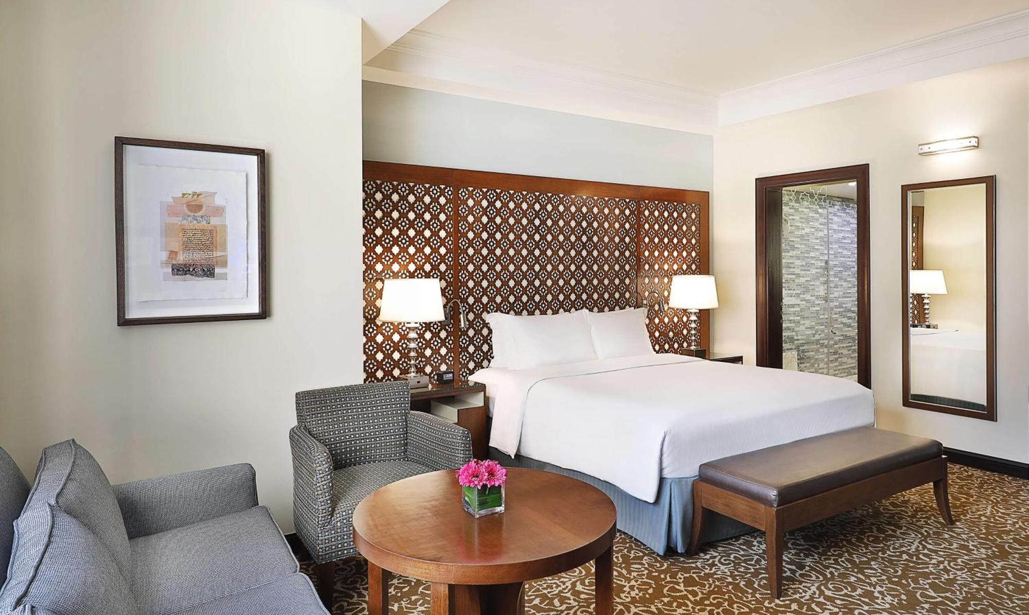Hilton Suites Jabal Omar Makkah Mecca Exterior photo A bedroom at the hotel